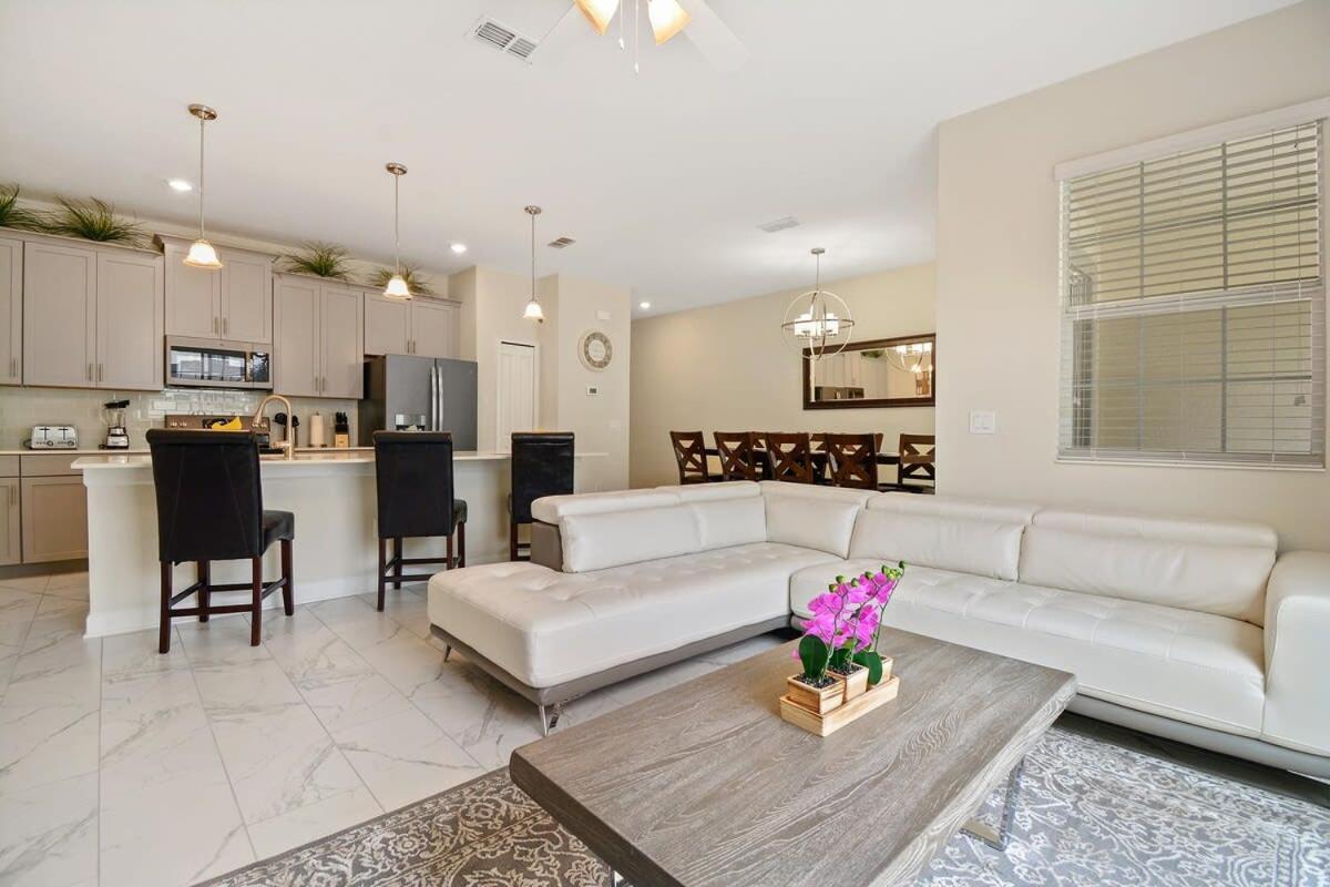 Four Bedrooms Close To W Pool 4898 Hébergement de vacances *